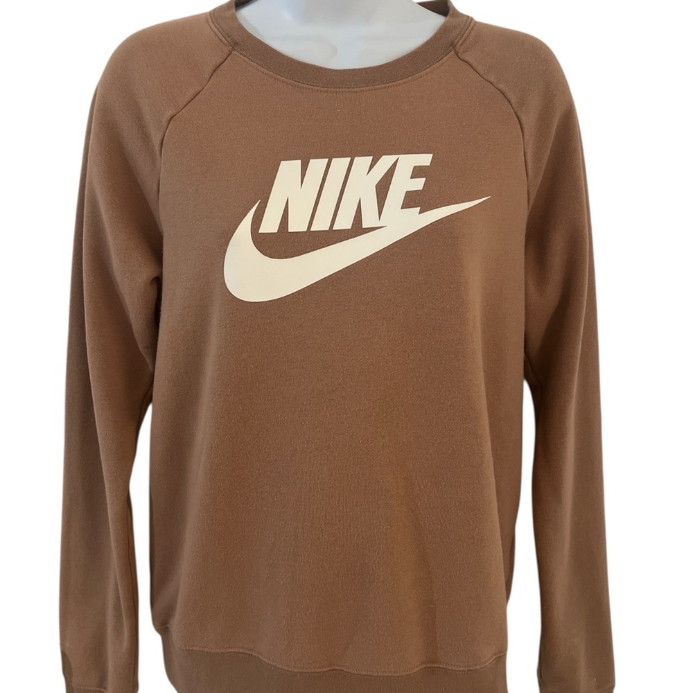 Nike Men's Crewneck Sweater in Brown Size S.